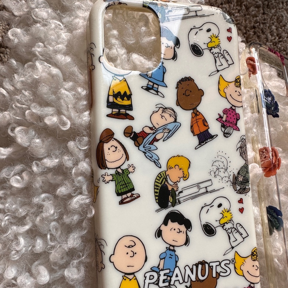 iPhone 11 Marc Jacobs Peanut Case